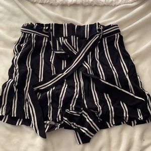 h&m paper bag shorts